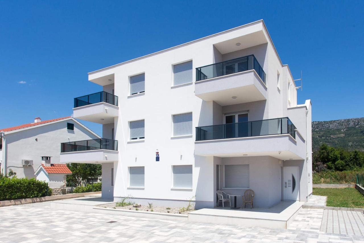 Appartamento Delminium Kaštela Esterno foto